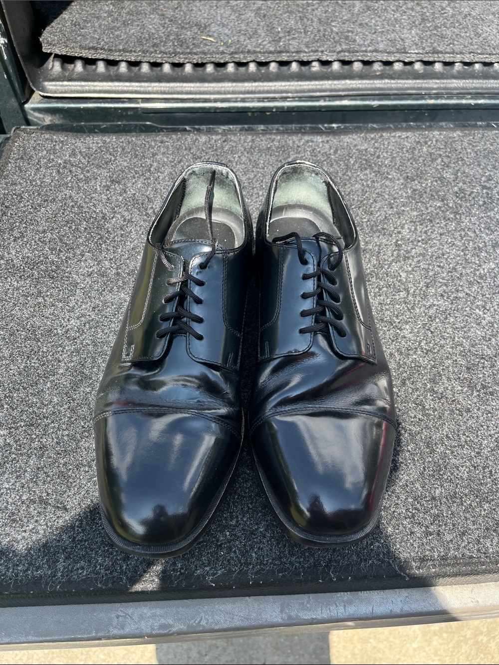 Nunn Bush Black Cap-Toe Leather Oxfords
